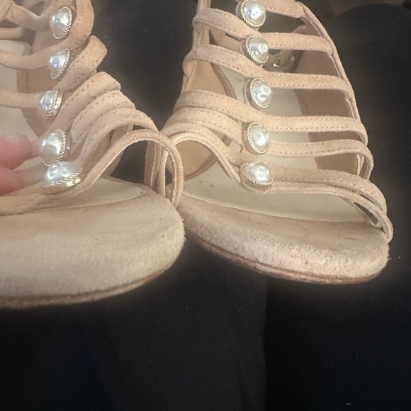 Authentic CHANEL Tan Suede Leather Sandal Heels 40-1/2 - Picture 4 of 7